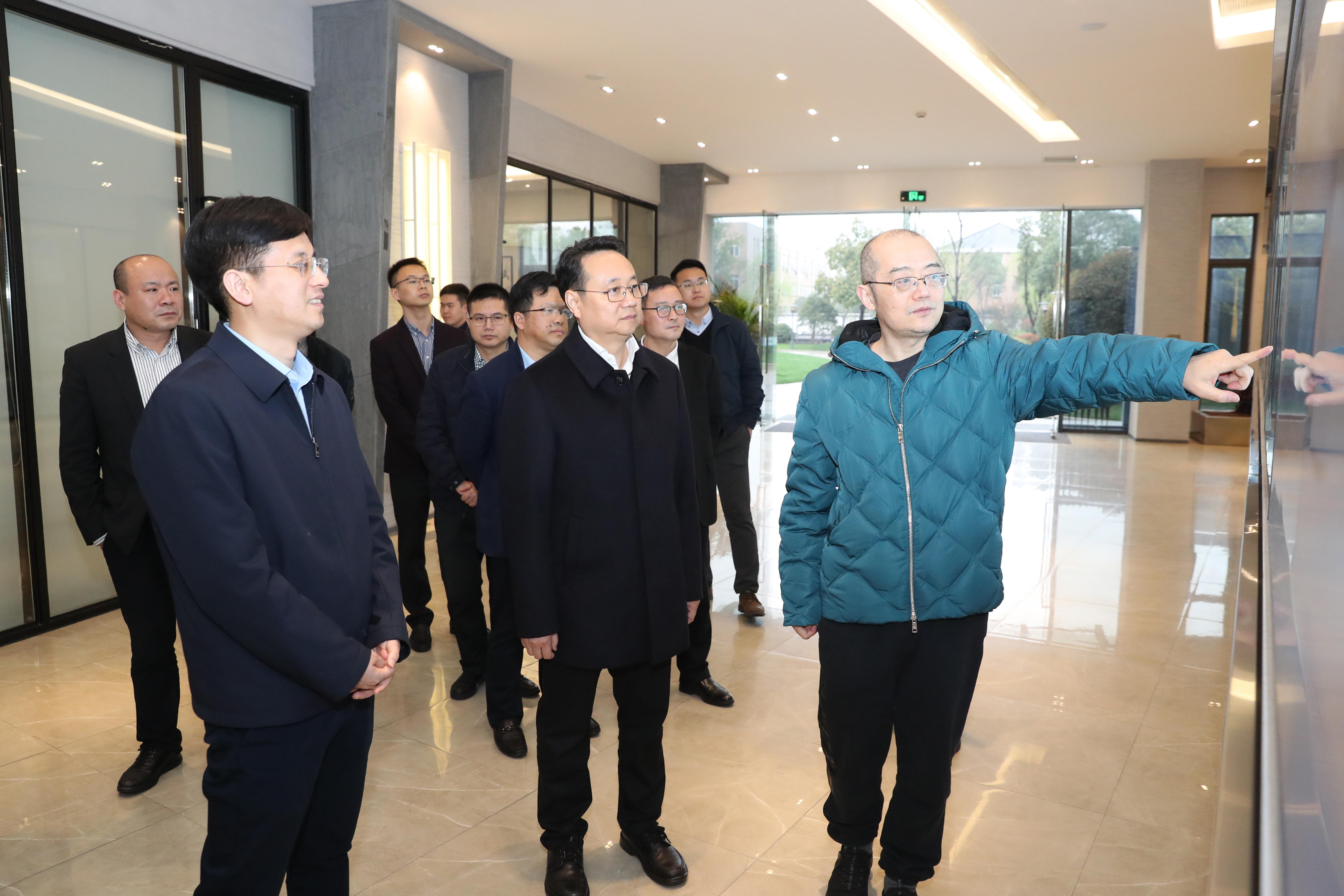 湖州市委副書(shū)記、市長(zhǎng)王綱調(diào)研我武生物